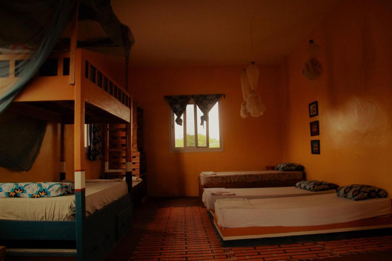 Albergue Begue Pokai Toubab Dialaw Exterior foto
